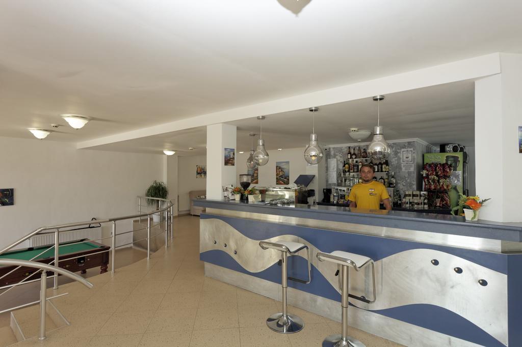 Hotel Marina キテン エクステリア 写真