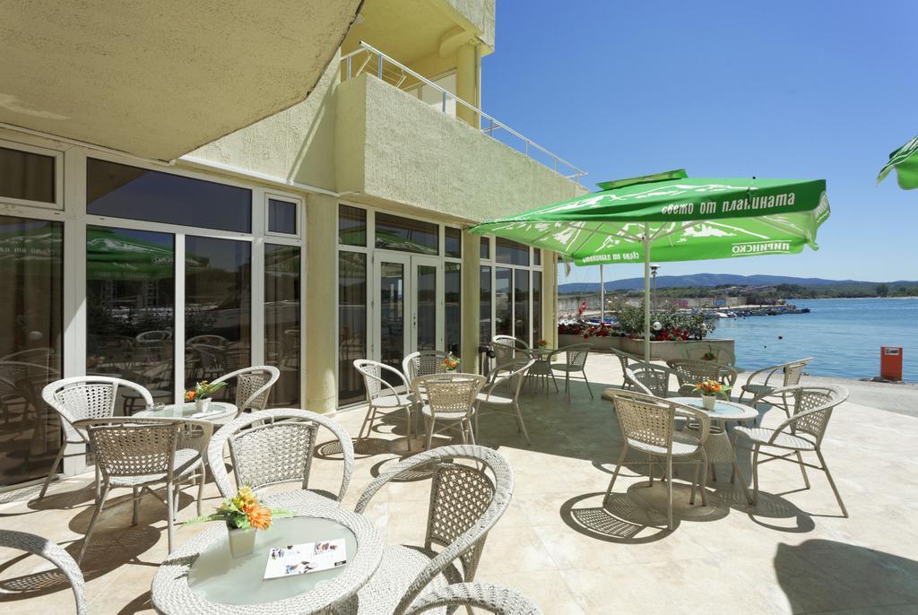 Hotel Marina キテン エクステリア 写真